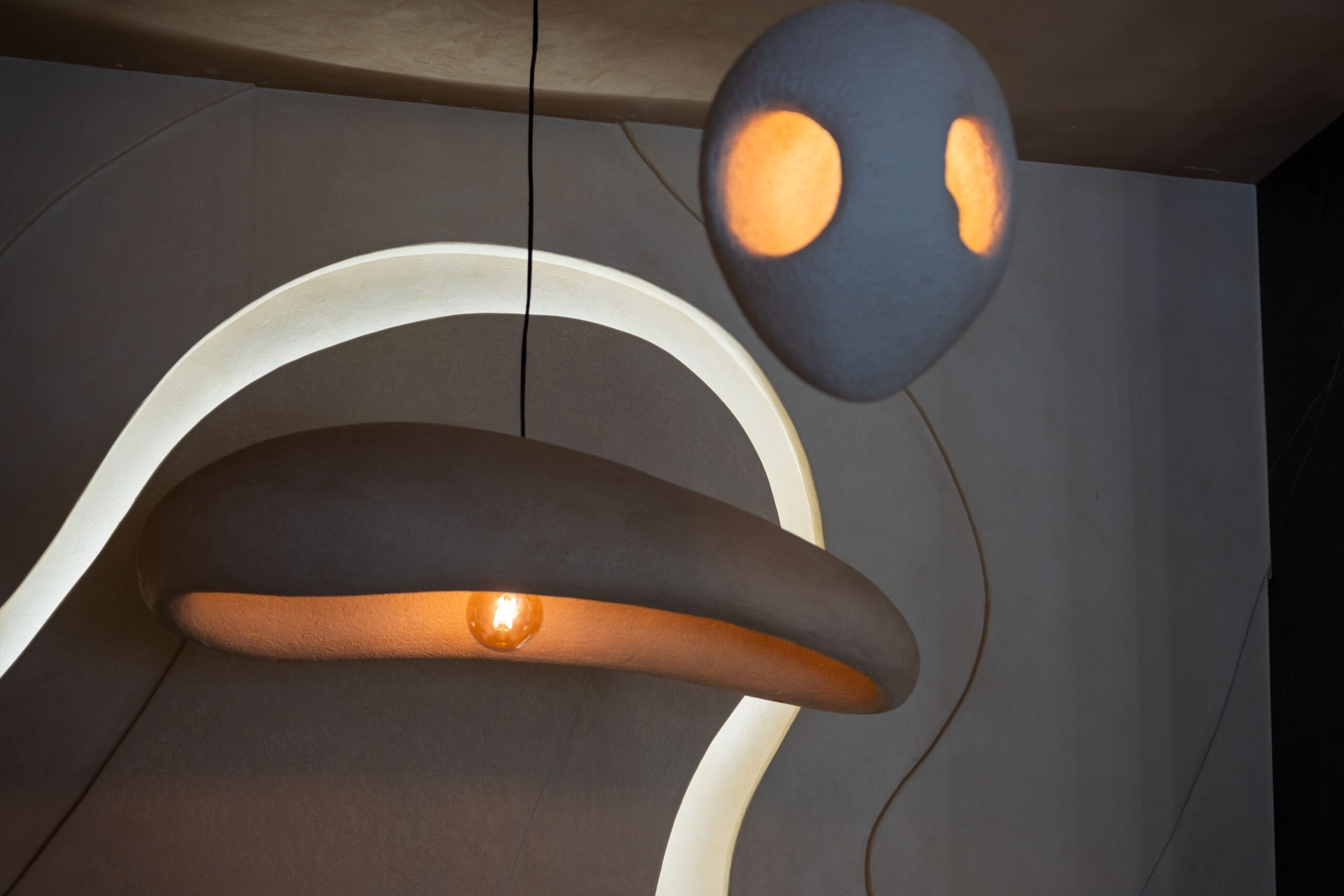 Suspensions en béton ciré – Image 3