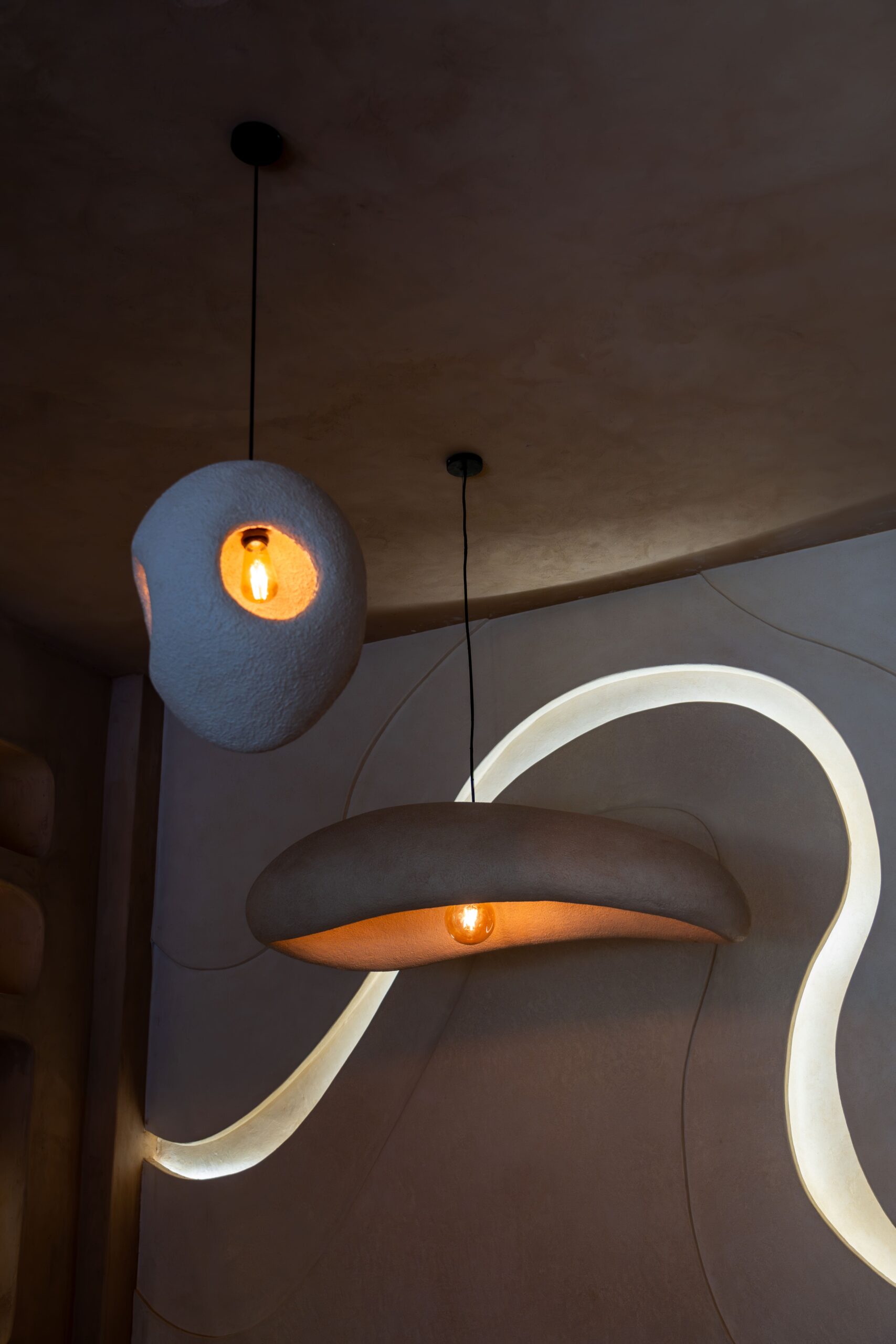 Suspensions en béton ciré – Image 5