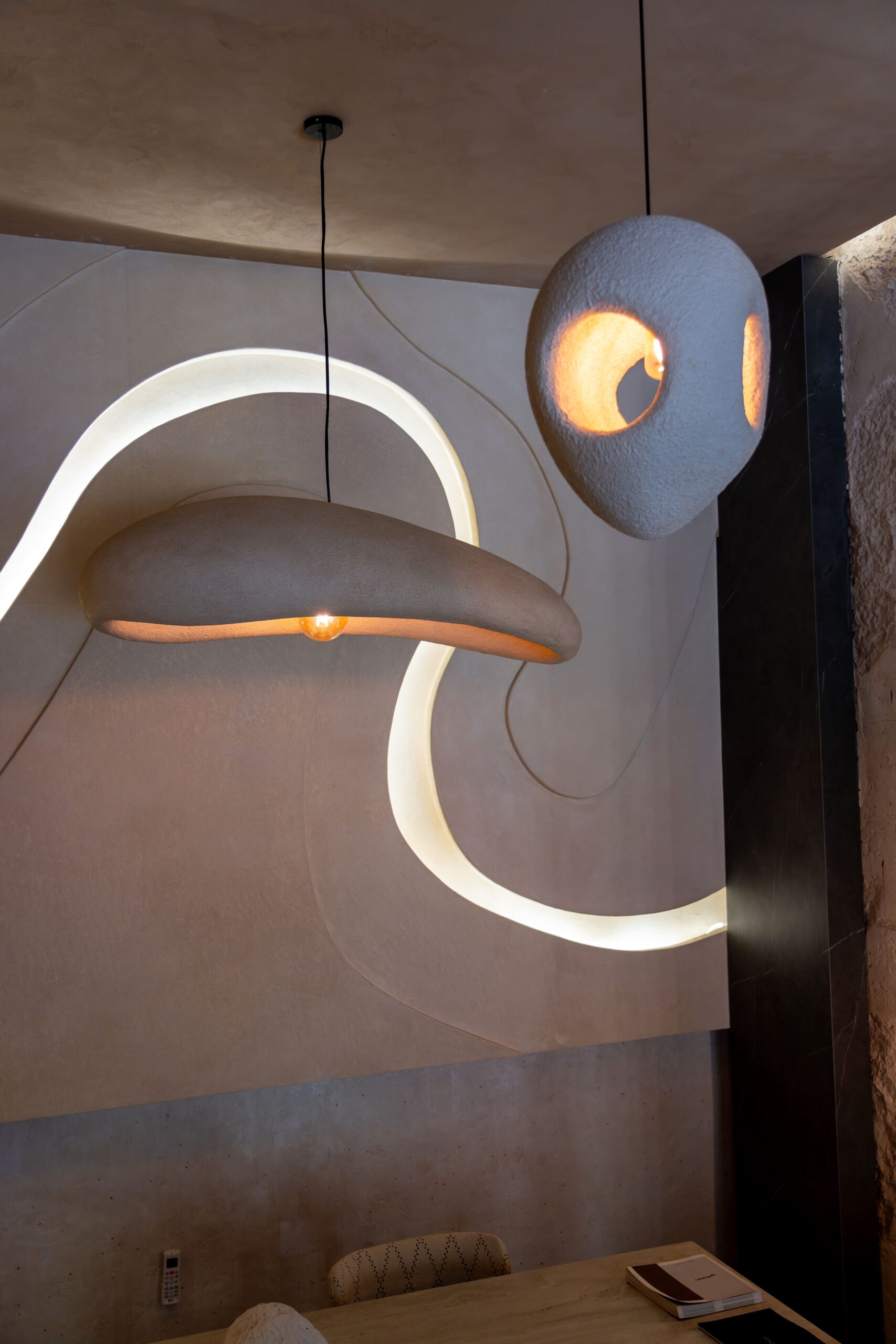 Suspensions en béton ciré